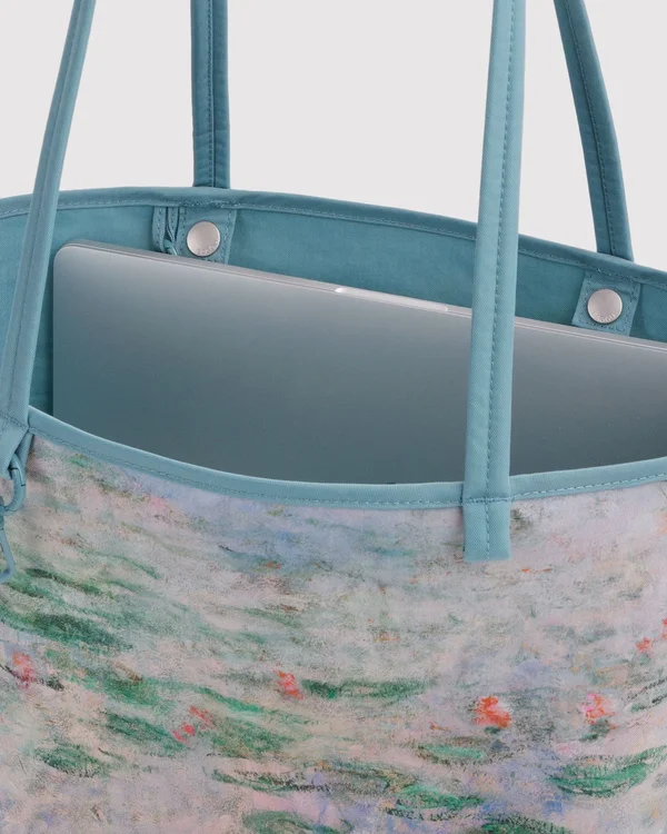 Medium Nylon Reversible Tote - Water Lilies Claude Monet - Size: OS
