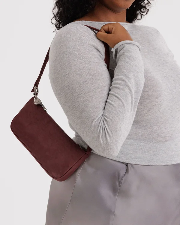 Nylon Pochette - Sale - Mahogany - Material: heavyweight-nylon