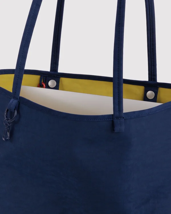 Medium Nylon Reversible Tote - Navy Mix - Size: OS